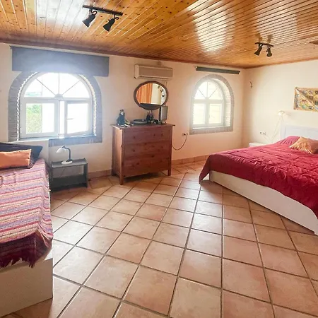 Cozy In With Wifi Holiday home