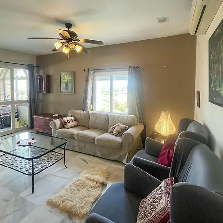 Holiday home Cozy In With Wifi *